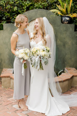 Real Wedding = Sommerliche BBQ-Hochzeit im Innenhof = 10KaitieBrainerdPhotography