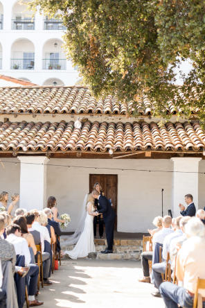 Real Wedding = Sommerliche BBQ-Hochzeit im Innenhof = 25KaitieBrainerdPhotography