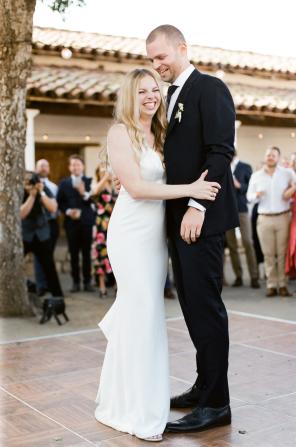 Real Wedding = Sommerliche BBQ-Hochzeit im Innenhof = 59KaitieBrainerdPhotography