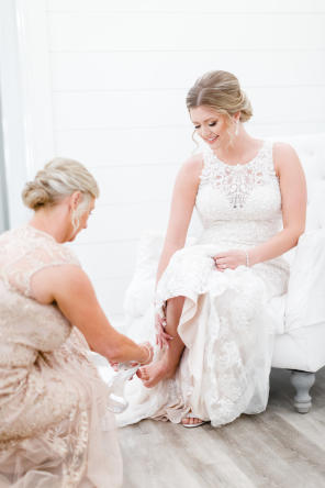 Real Wedding - Minimalistische Hochzeit in Rosa - Mychelle LeVan Photography16