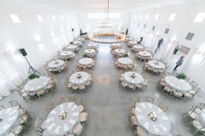 Real Wedding - Minimalistische Hochzeit in Rosa - Mychelle LeVan Photography57