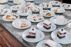 Real Wedding = DIY-Hochzeit in der Pandemie zu Hause = 40Lauren Baker Photography