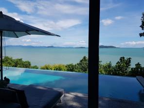 Flitterwochen auf Phuket Galerie - COMO Point Yamu Blick Wohnzimmer Private Pool - MKrueger