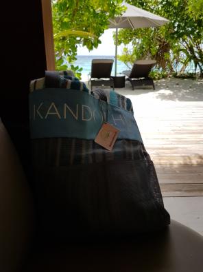 Heiraten auf den Malediven Galerie - Terrasse der Beach Villa auf Kandolhu - Hochzeitsplaza