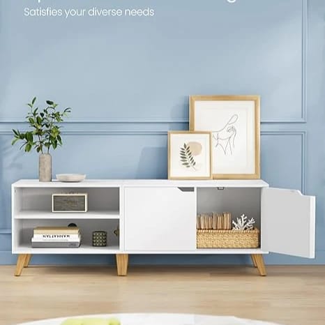 VASAGLE LTV027T46 TV Unit, 140 cm Long with 2 Doors, Adjustable Shelf, for TVs up to 65 inches, Living Room, Dining Room and Bedroom, White LTV027T46