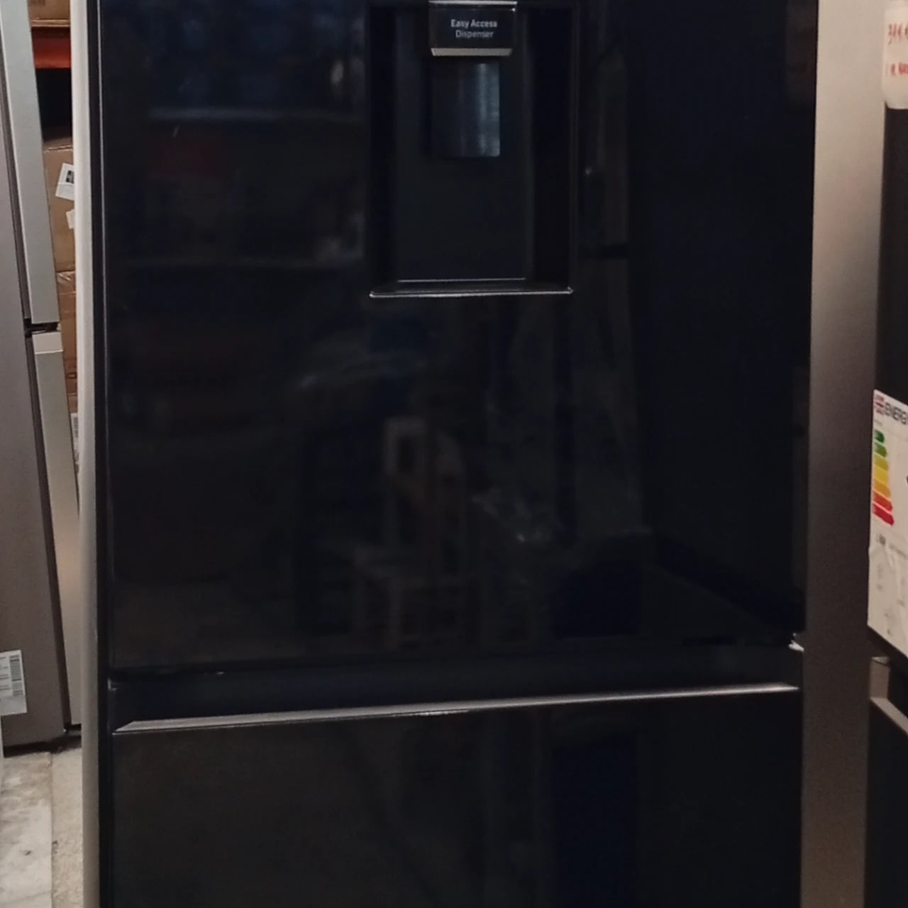 Samsung fridge and freezer RB34C632EBN