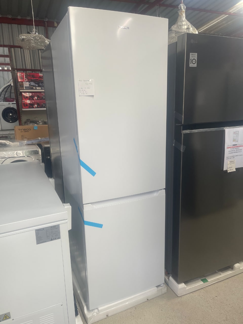 Tesla refrigerator RC3200FHE