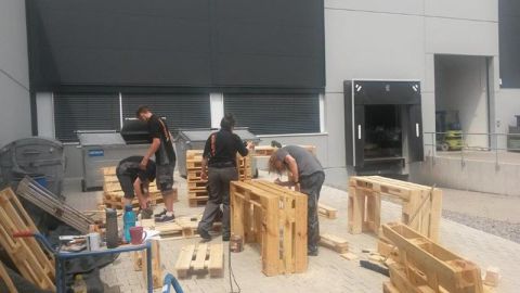 Azubiprojekt Paletten Möbel