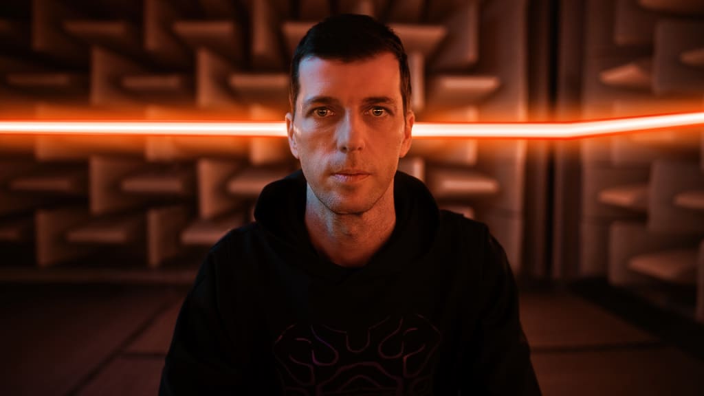 "Damit die Nacht ein Morgen hat. Rettet, was Euch fehlen wird" / Vertreter der Gastro, Kultur-, Club- & Nightlifeszene engagieren sich mit Jägermeister für die globale Initative #SAVETHENIGHT/ Dixon im Silent Room