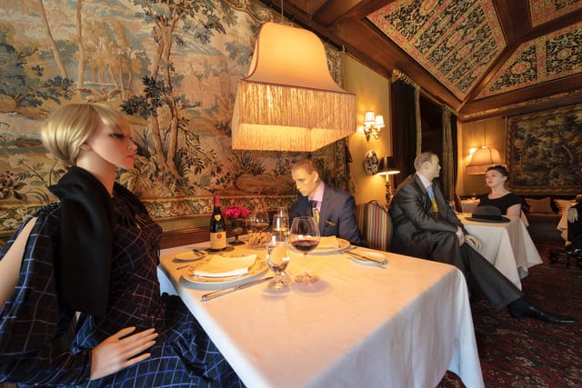 Puppen als Tischnachbarn - The Inn at Little Washington