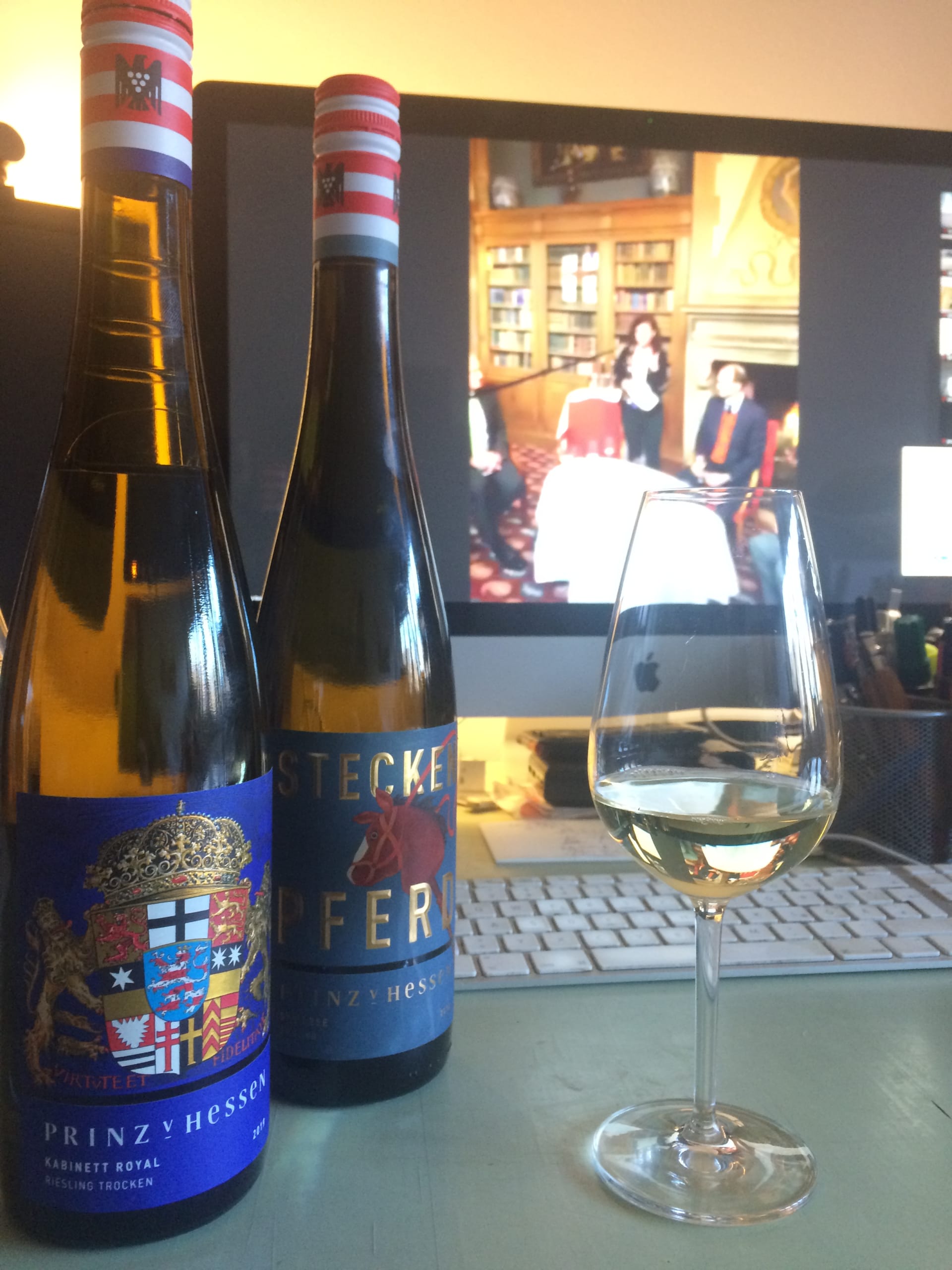 Online-Weinverkostung sind kultivierte, virtuelle Events mit Pfiff