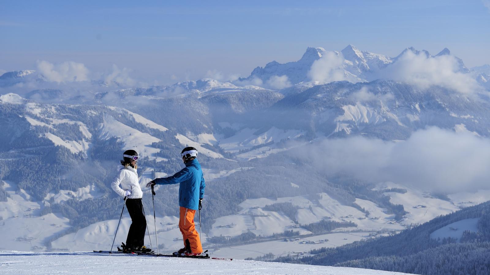 горнолыжный спорт дети. логотипы австрийских горнолыжных курортов мира. Wtf enjoy skiing. Enjoy ski. спорт фото.