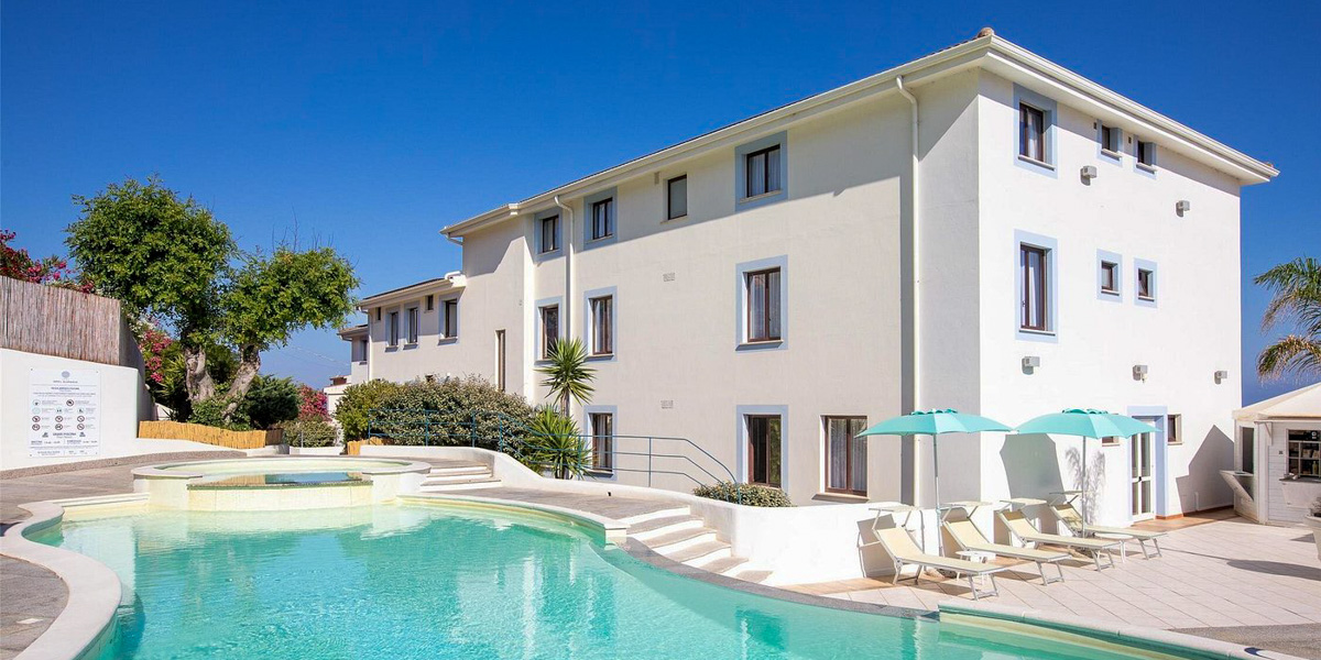 Leisure day on Sardinia's northern coast