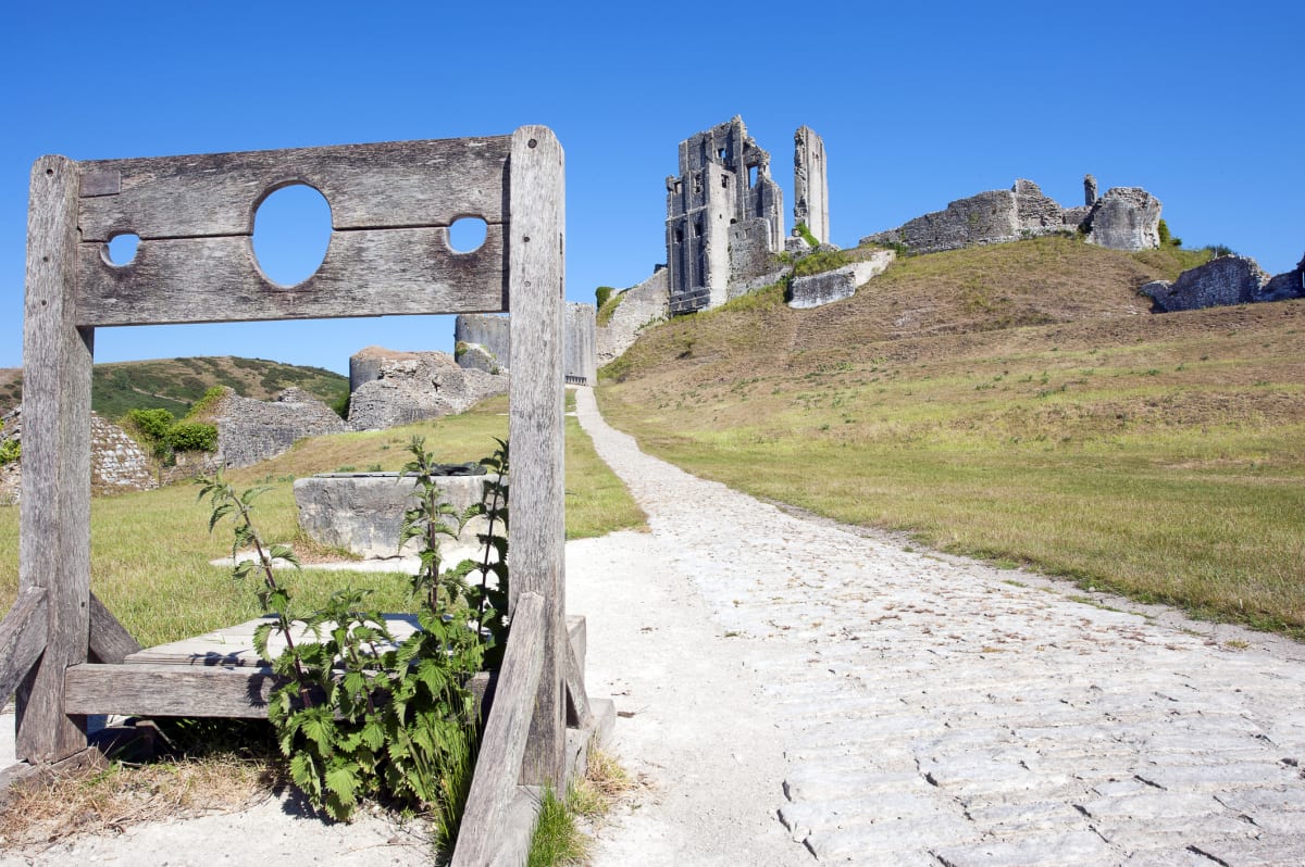 corfe-castle