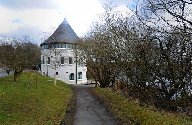 Llyn Llech Owain Country Park