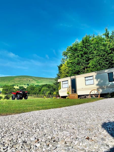  Newly refurbished for 2025, Static Caravan - 3 Bedroom