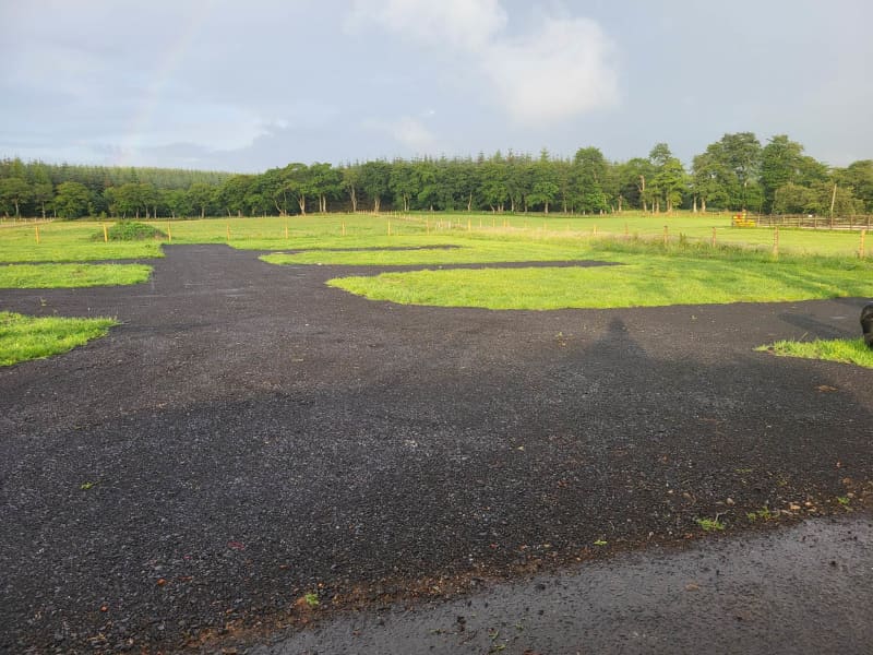 Non-Electric Self Contained Motorhome and Campervan Hardstanding Pitch