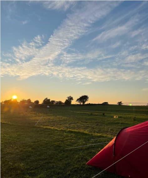 Non Electric Grass Tent Pitch