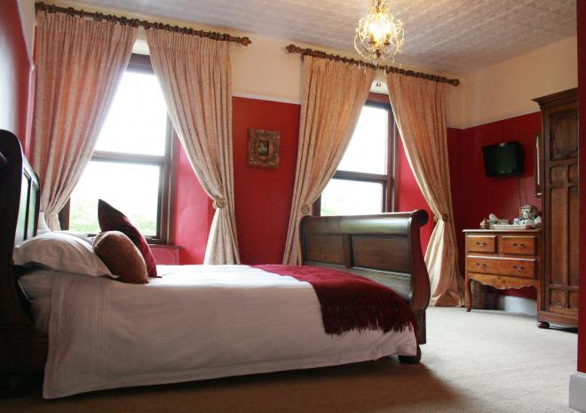 Pendragon Country House