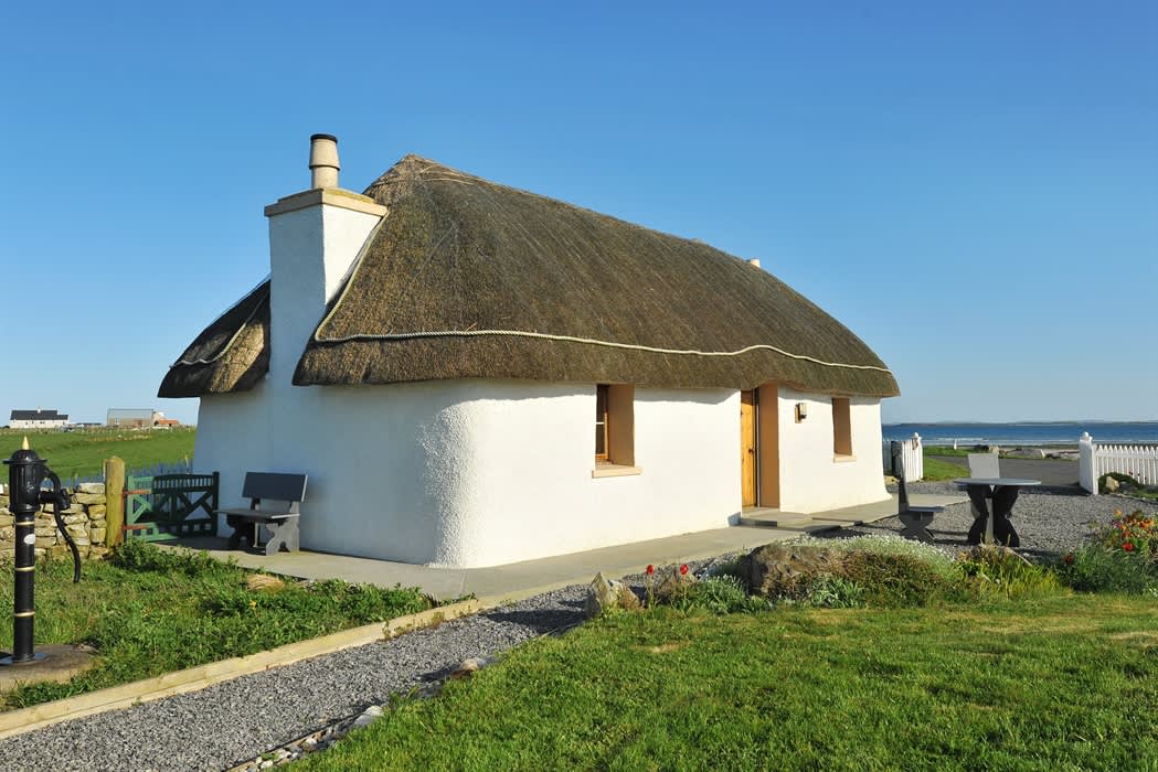 LHH LTD (Large Holiday Houses & Little Holiday Houses)