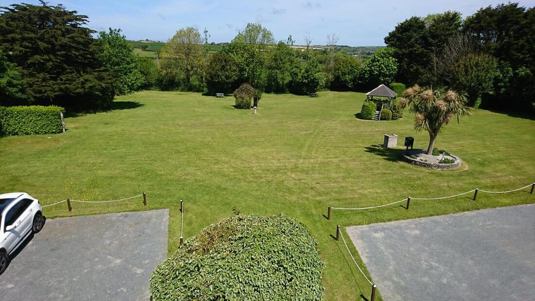 Camping Pitch (Grass) with EHU