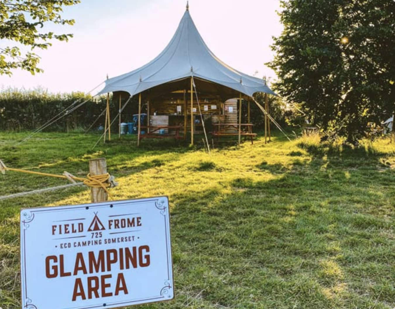 Camping pitch (Large)