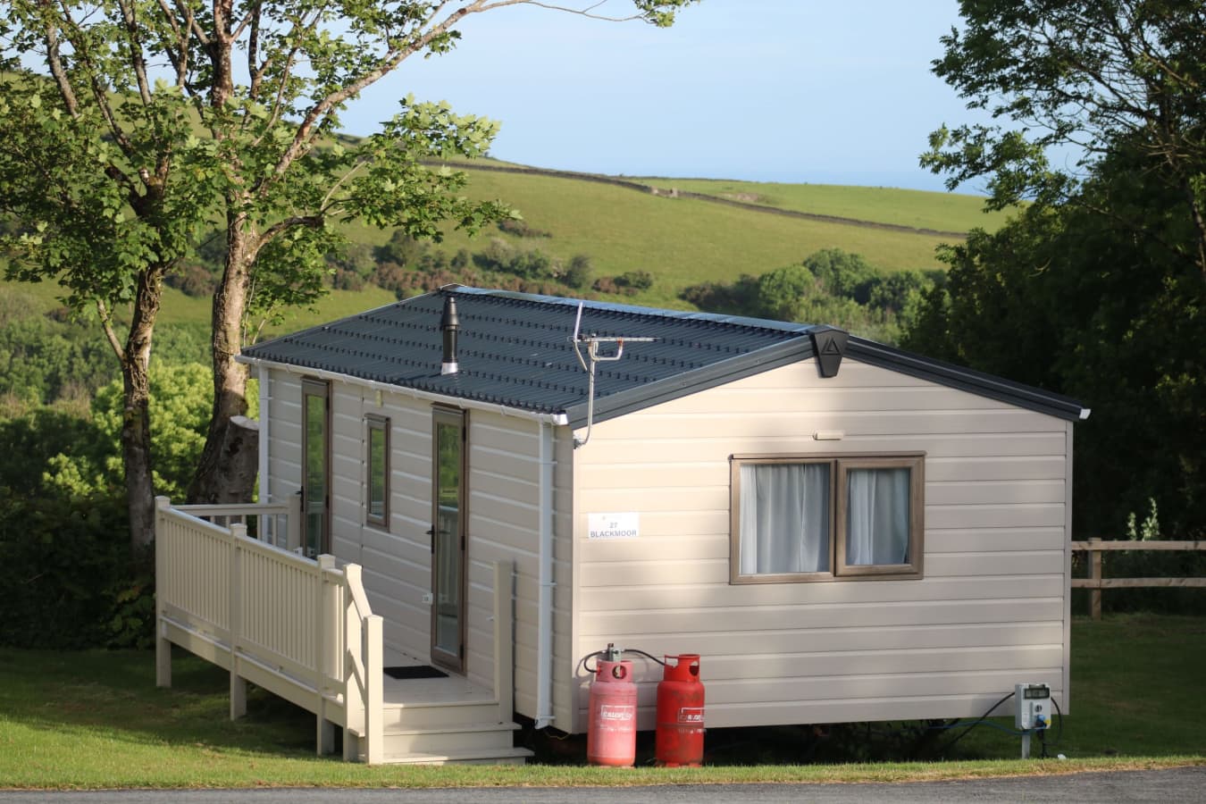 Blackmoor - 2 Bedroom