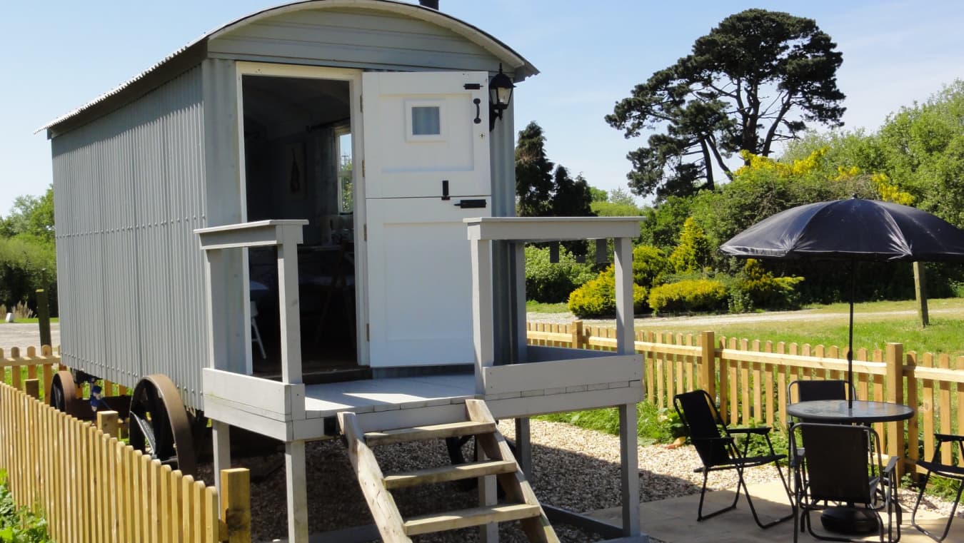 Alice - Shepherd's Hut