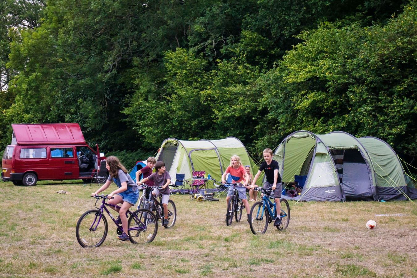 Pond Field Non-electric Grass Tent Pitch