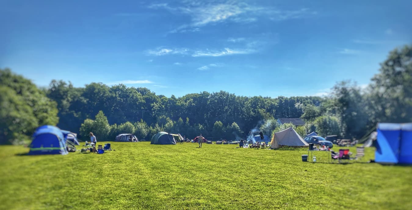 Non-Electric Grass Tent Pitch (1 Tent per Pitch)