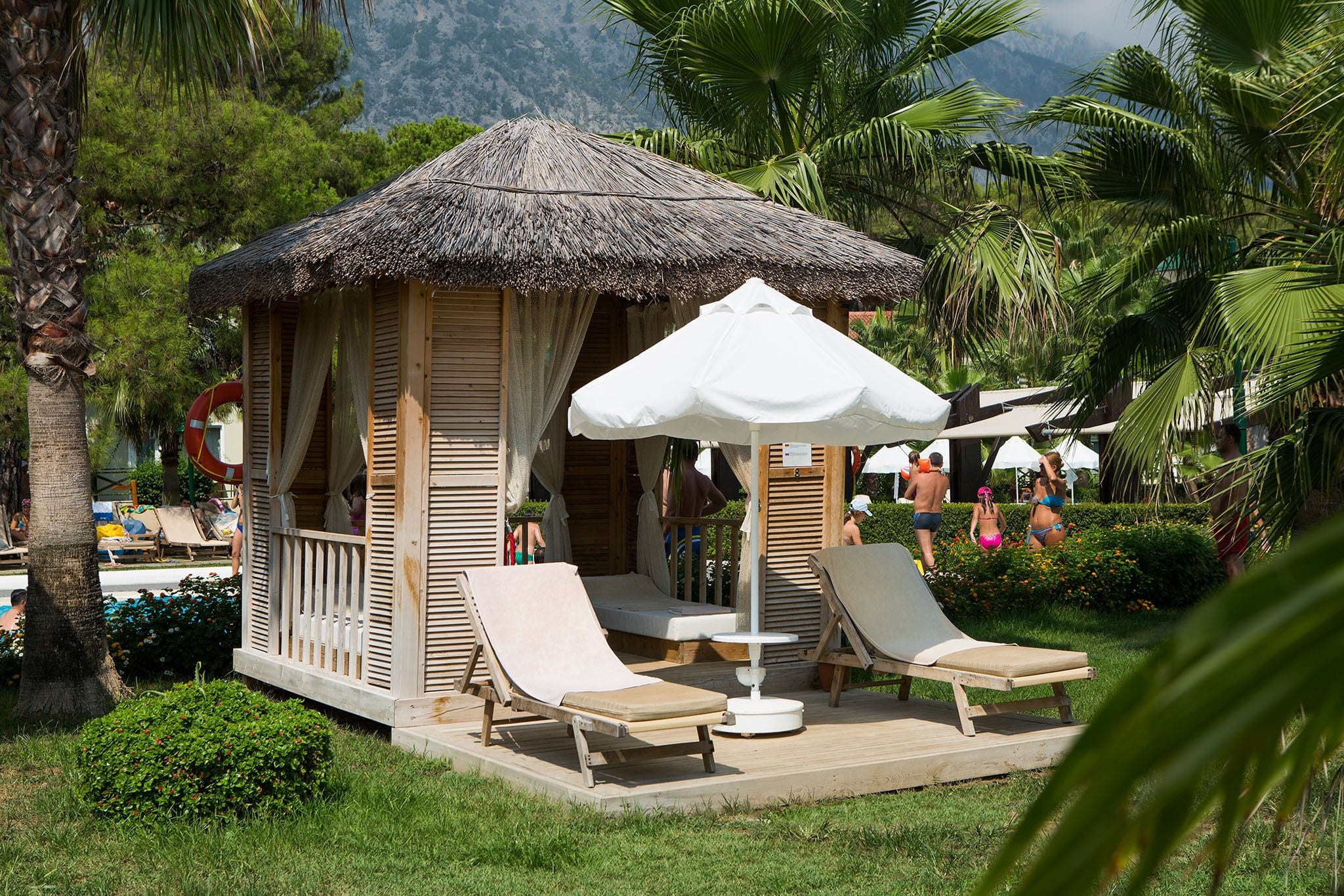 Crystal Flora Beach Resort