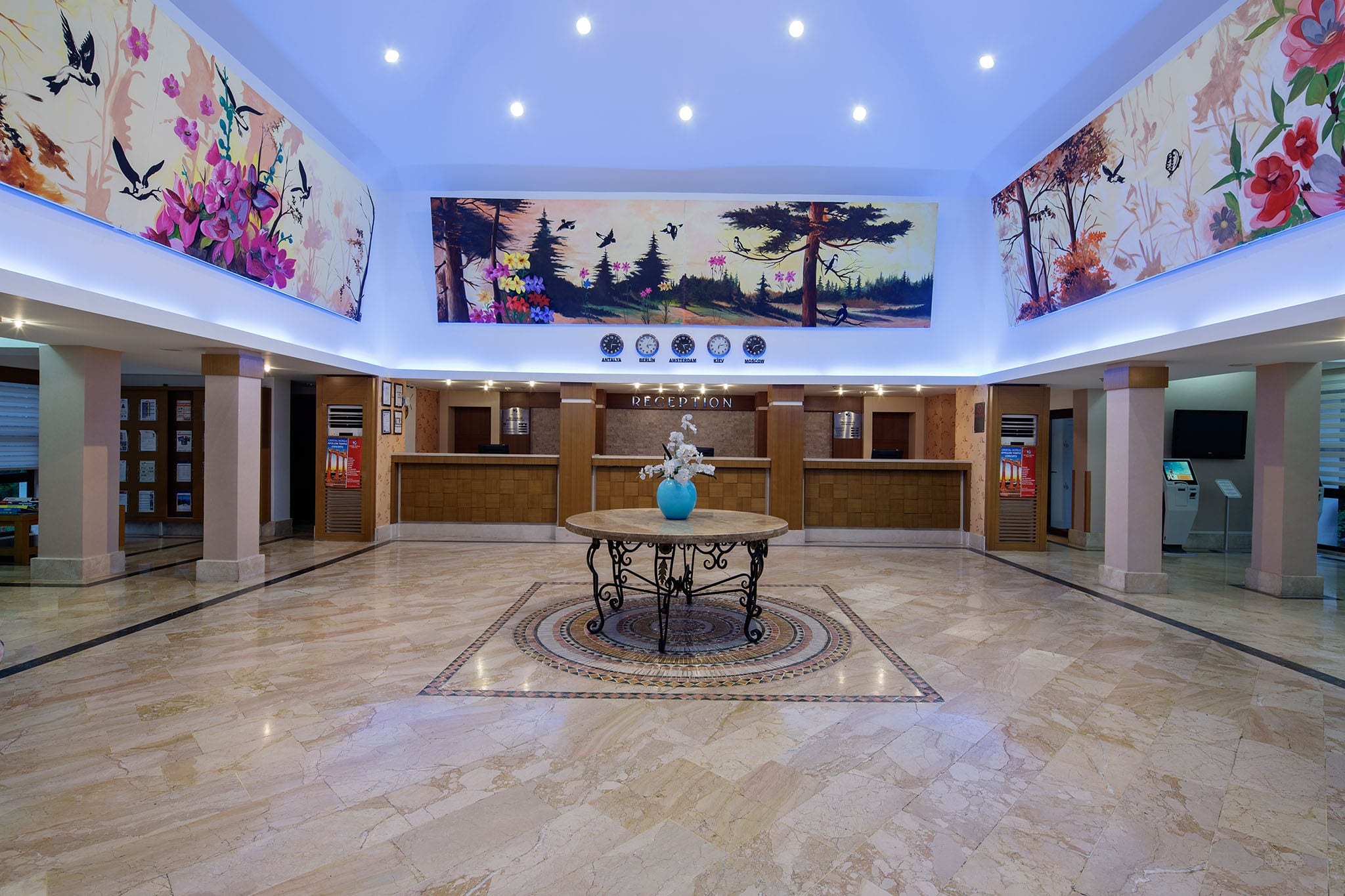 Crystal Flora Beach Resort