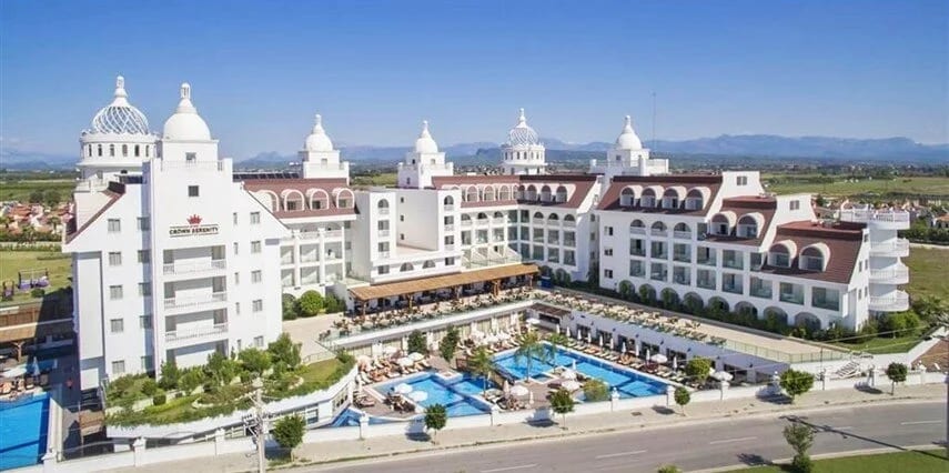 Side Crown Serenity Hotel