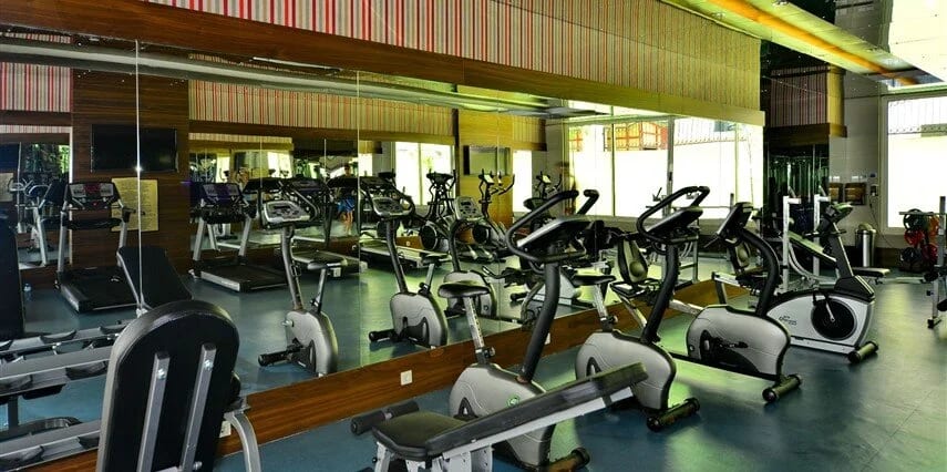 Side Crown Palace Hotel