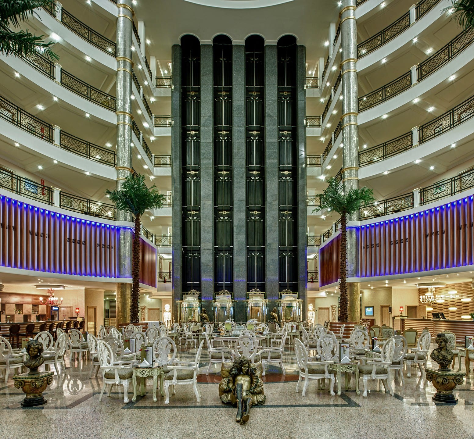 Delphin Deluxe Resort Hotel