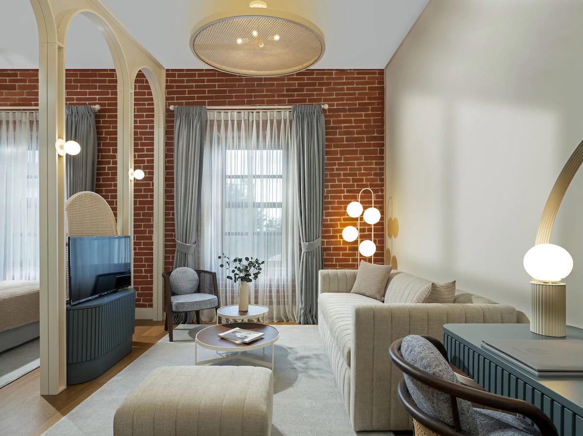 Ecole St Pierre Hotel