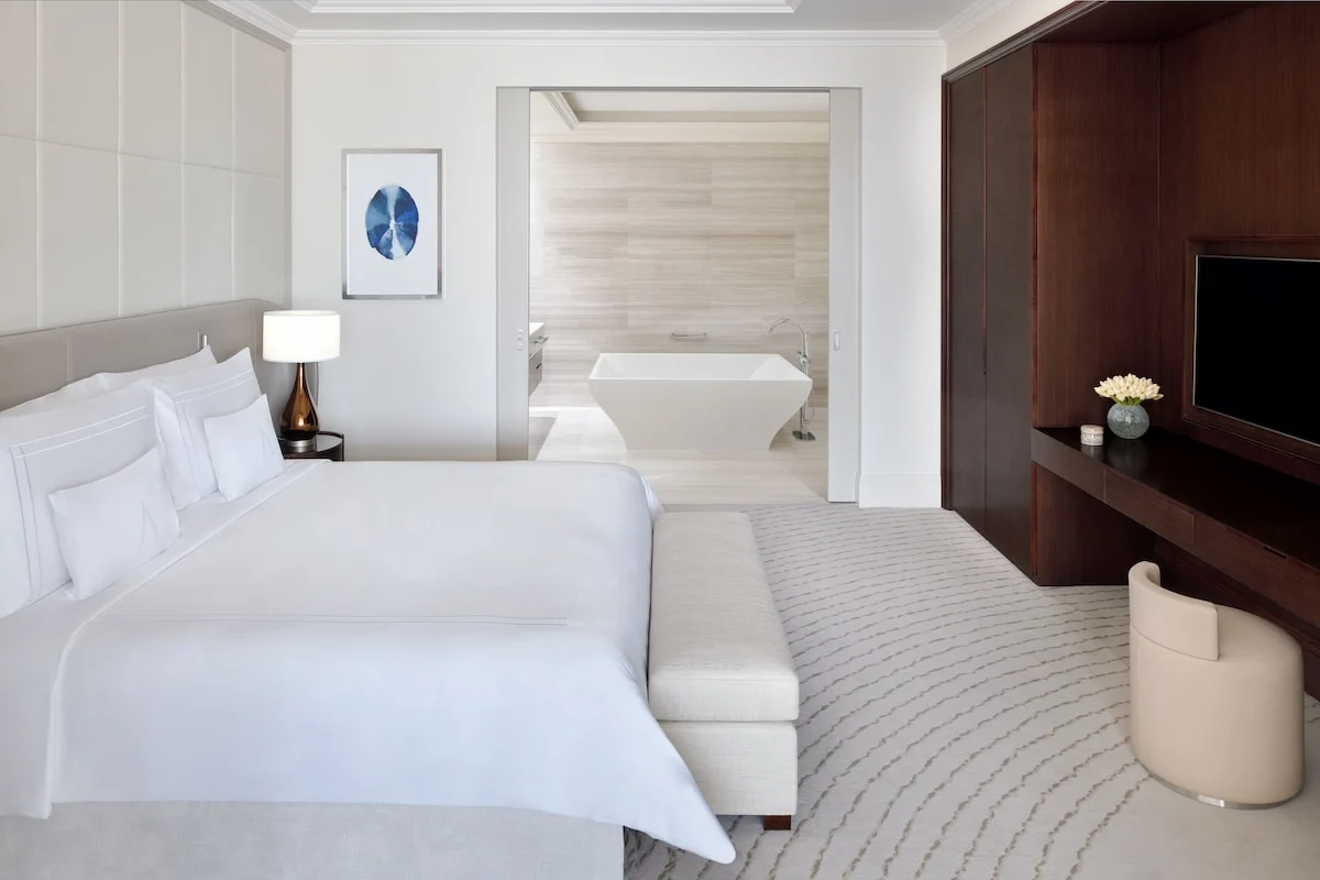 Address Fountain Views