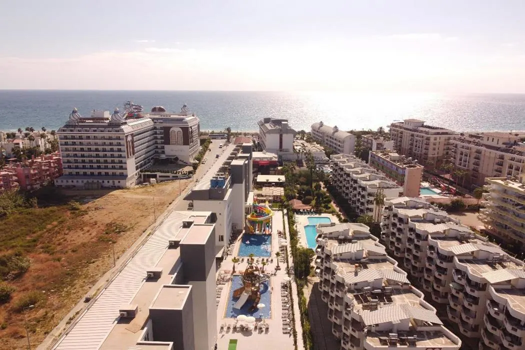 Blue Marlin Deluxe Spa Resort