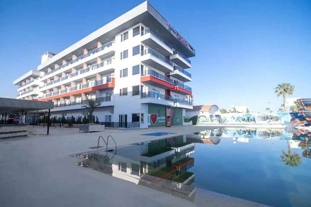 Blue Marlin Deluxe Spa Resort