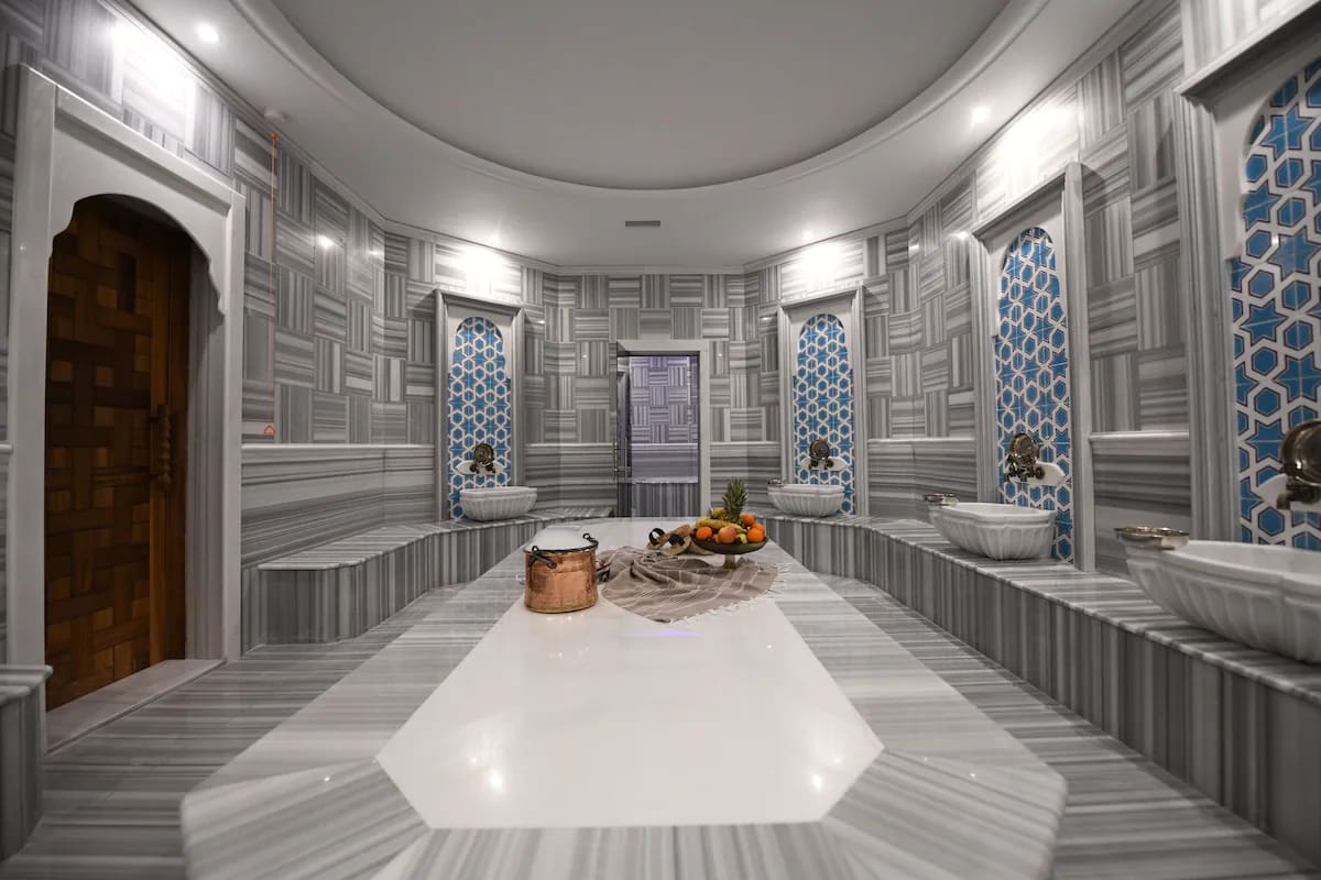 Crowne Plaza Ankara an IHG Hotel