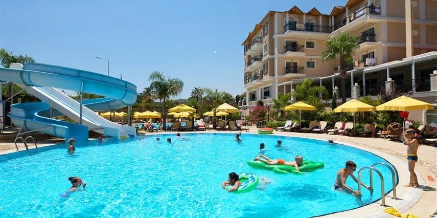 L'Oceanica Beach Resort Hotel