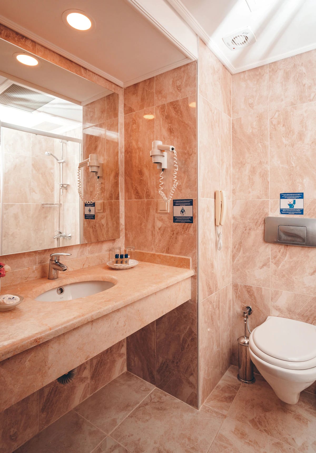 Royal Atlantis Beach