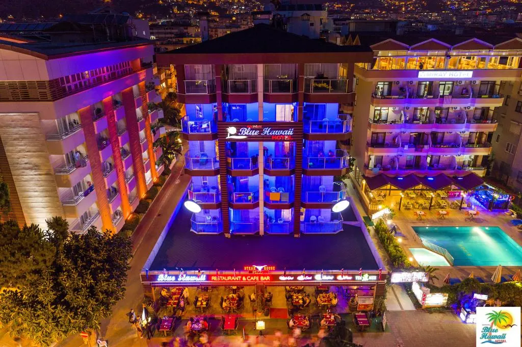 Kleopatra Blue Hawaii Hotel