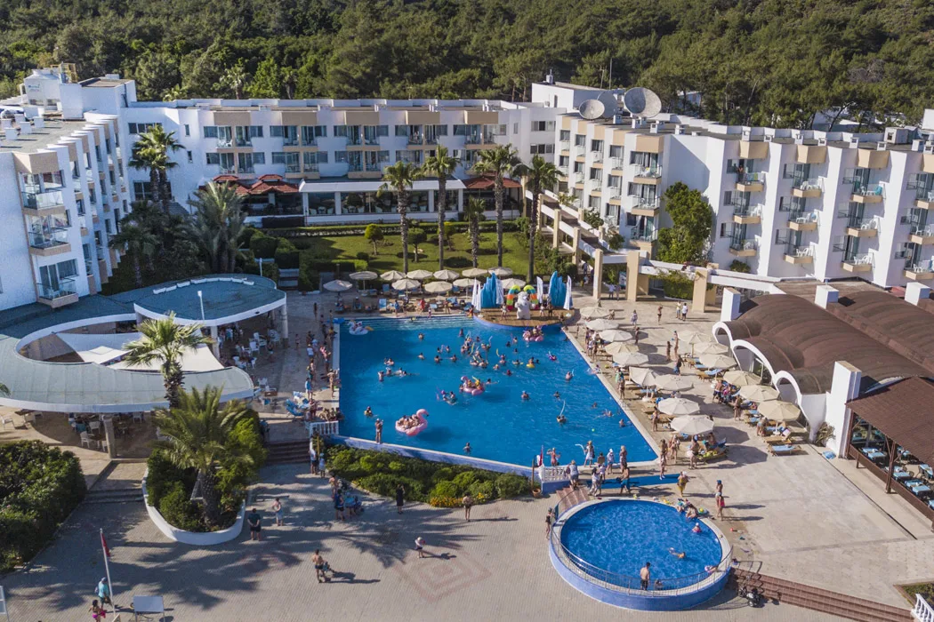 Fortezza Beach Resort Hotel