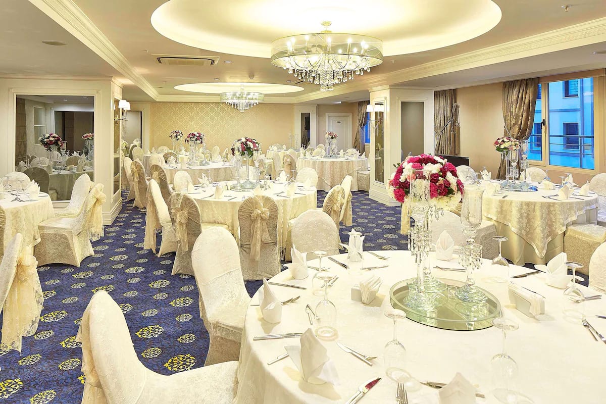 Doubletree By Hilton Hotel Izmir - Alsancak