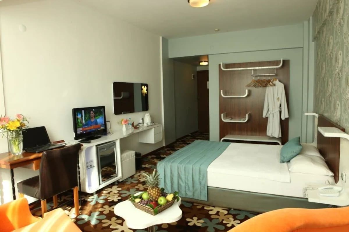 Hotel Buyuk Saruhan