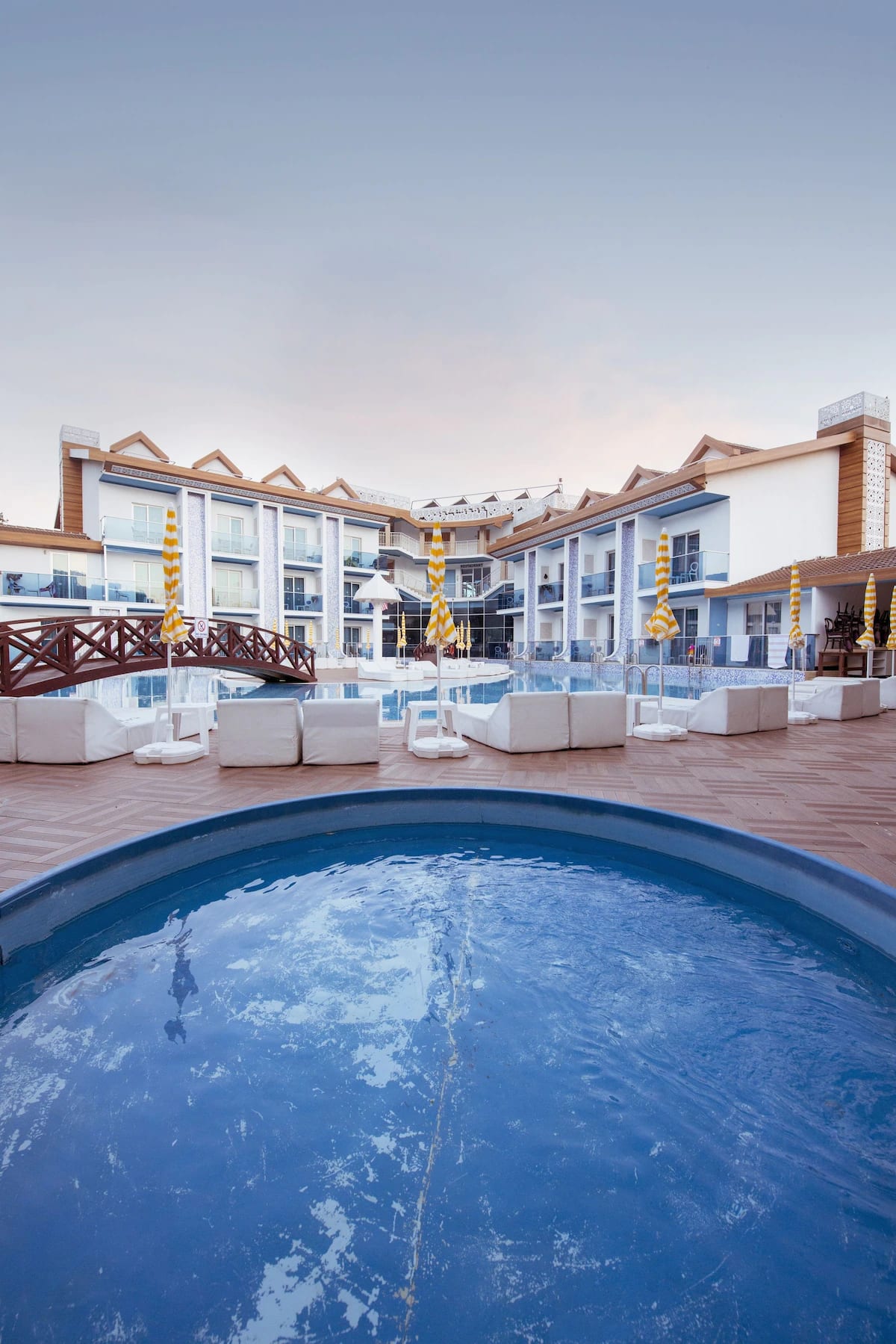 Ocean Blue High Class Hotel