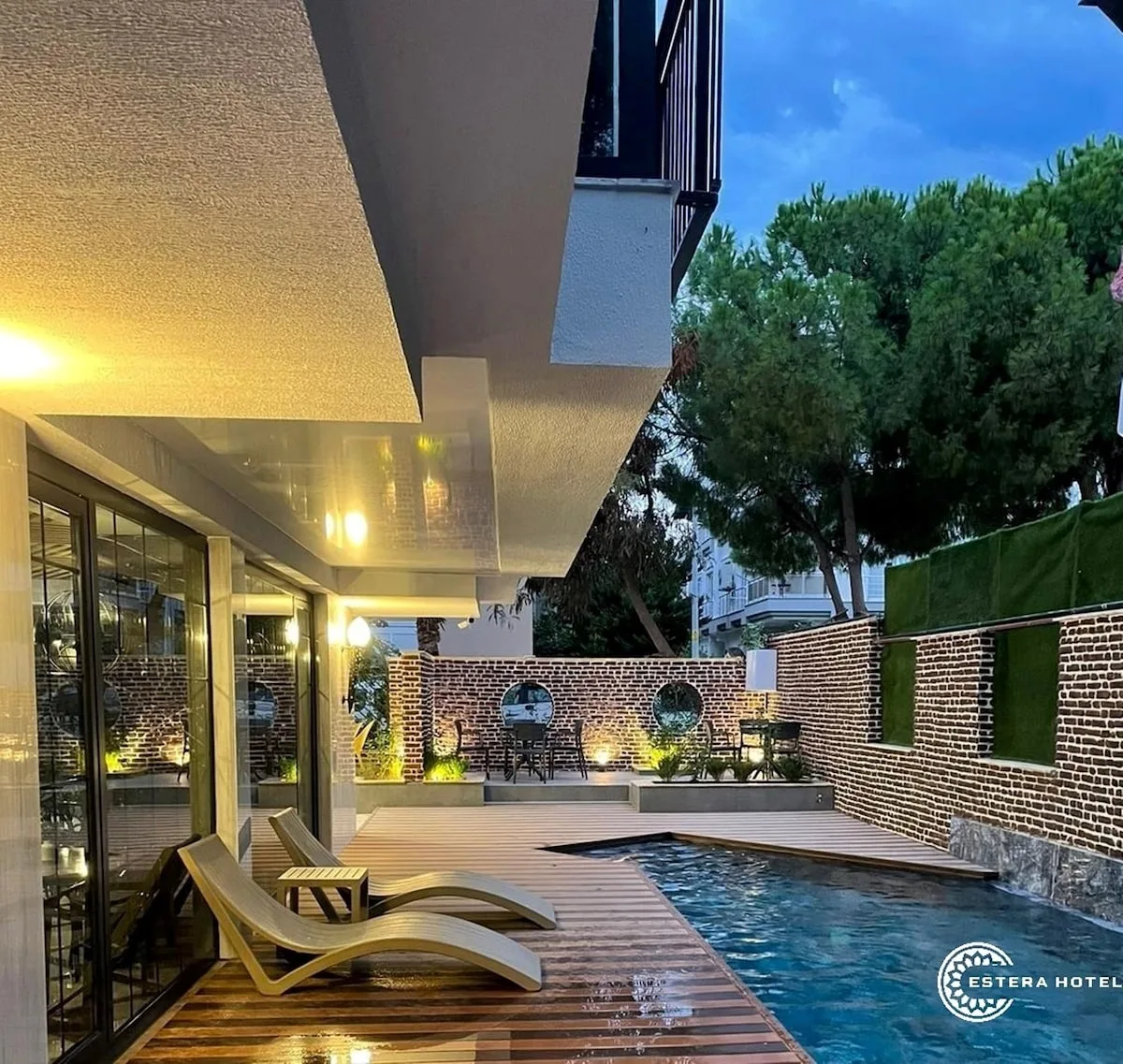 Estera Hotels Silent