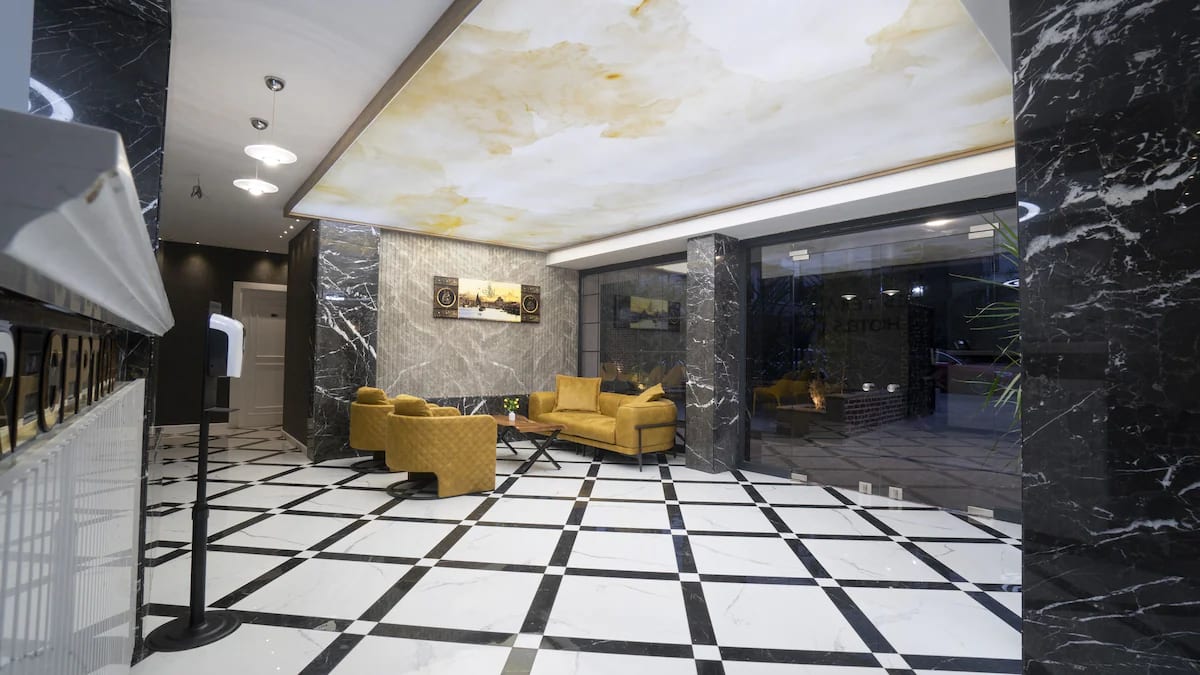 Estera Hotels Silent