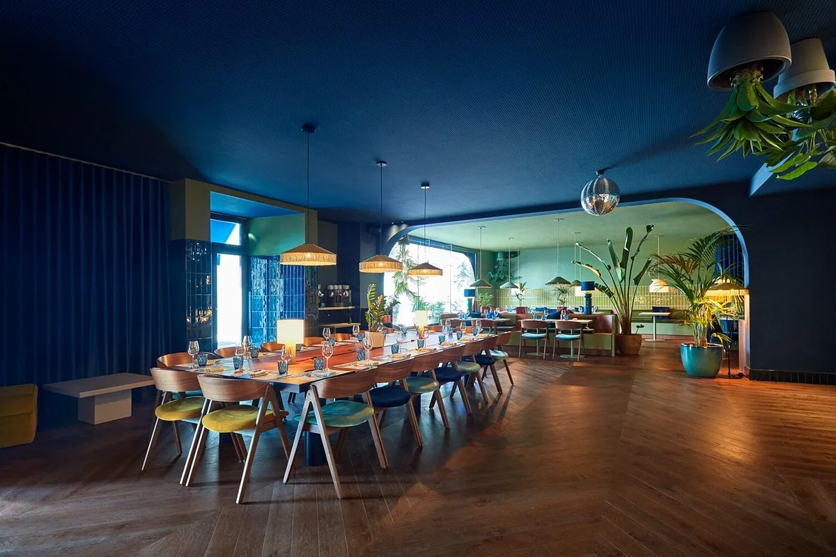 Chic & Basic Gravity